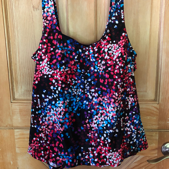 Swimsuits for All Patterned Shortini Set Size 16 - Picture 3 of 5